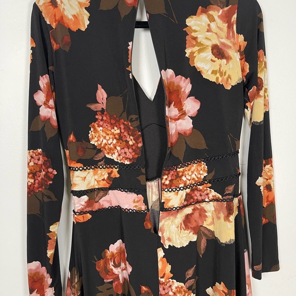 Taylor Black Floral Long Sleeve Dress - Picture 6 of 12